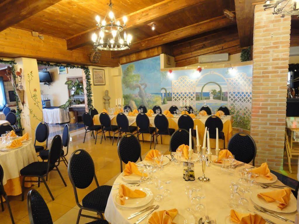 Residence Parco Del Sole 로디가르가니코 외부 사진